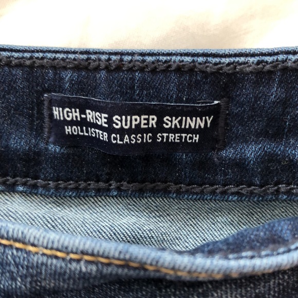 Hollister Dark-Wash High Rise Jeggings - Picture 4 of 4